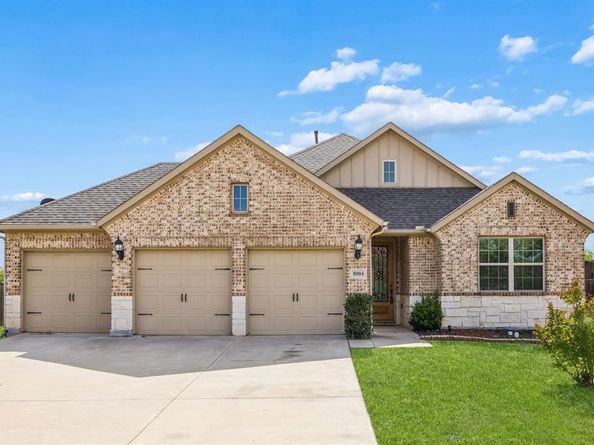 8004  Larch Lane , Fort Worth Texas 76131