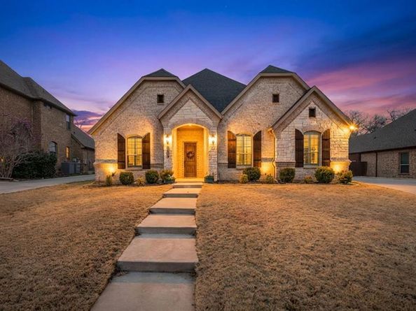 1509  Sea Breeze Lane , Azle Texas 76020