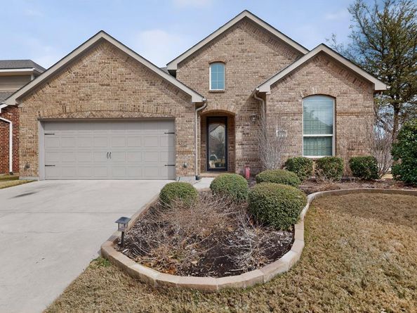 8729  James Drive , Lantana Texas 76226