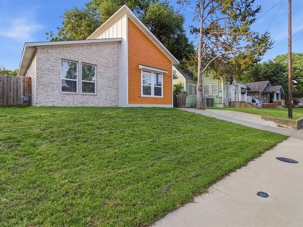 2603  Pine Street , Dallas Texas 75215