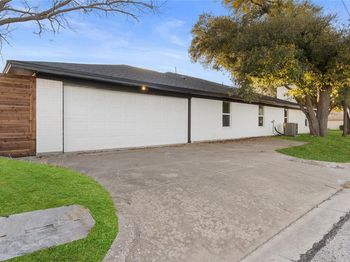 4901  Cordova Avenue 