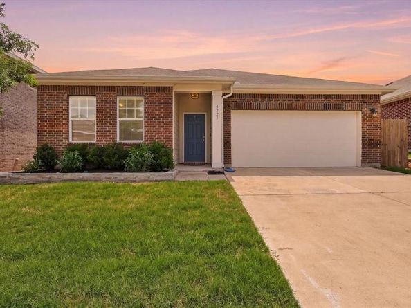 5325  Northfield Drive , Fort Worth Texas 76179