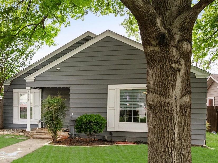 2736  Ryan Avenue , Fort Worth Texas 76110