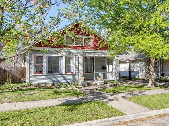 1014 W Arlington Avenue , Fort Worth Texas 76110