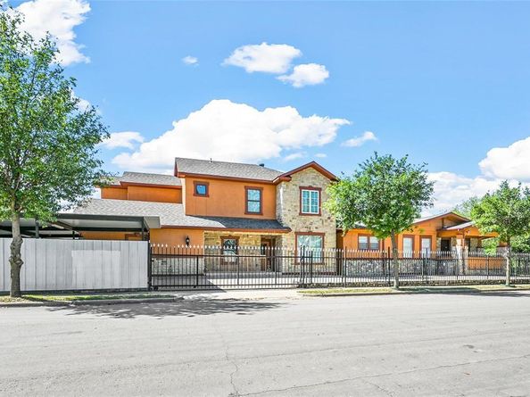 902 S Montclair  , Dallas Texas 75208