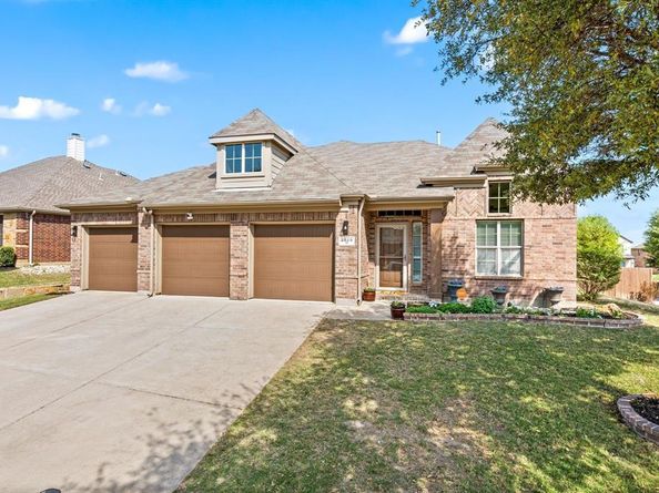 2529  Trailhead Drive , Fort Worth Texas 76177