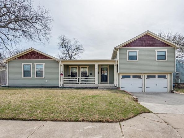 1113  Carlock Street , Fort Worth Texas 76110