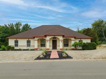 8809  Glen Hollow Drive 