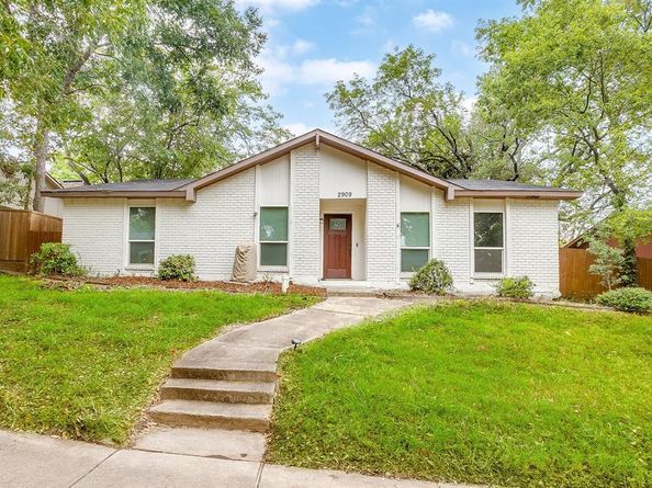 2909  Clover Valley Drive , Garland Texas 75043