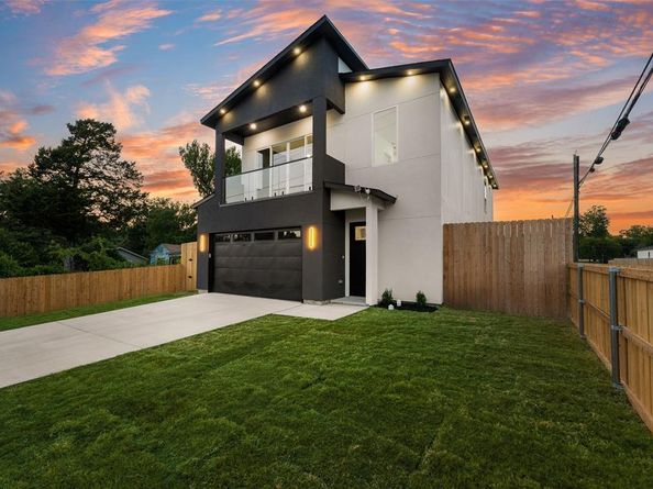 1651 E Overton Street , Dallas Texas 75216