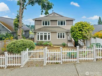 3438 10th Avenue W