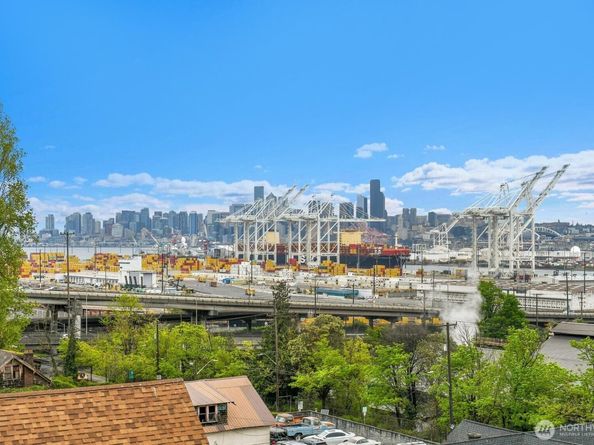 3022 SW Bradford Street 401, Seattle WA 98126