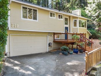 839 NE 200th Street