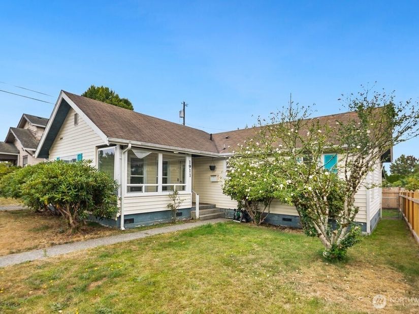 1911 17th Street, Everett WA 98201