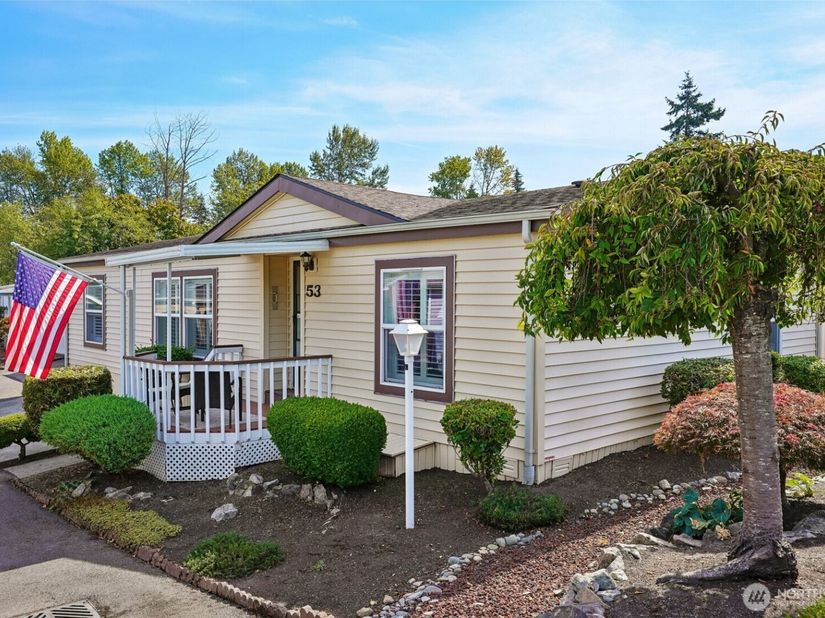 32820 20th Avenue S 53, Federal Way WA 98003