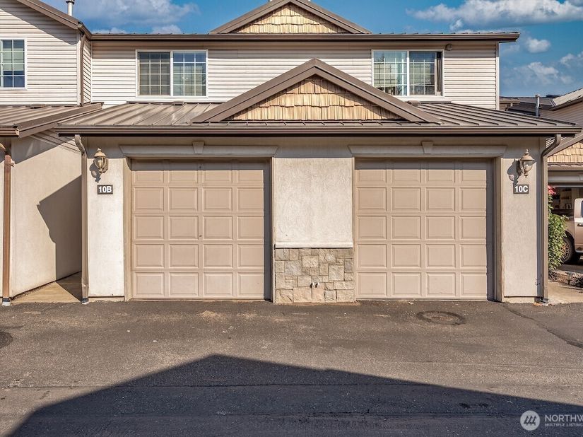 418 SE 17th Street 10B, Auburn WA 98002
