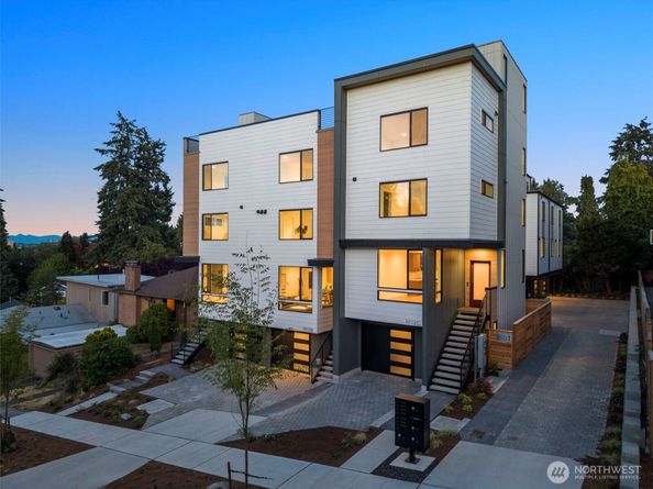 1912 B Ferry Avenue SW, Seattle WA 98116