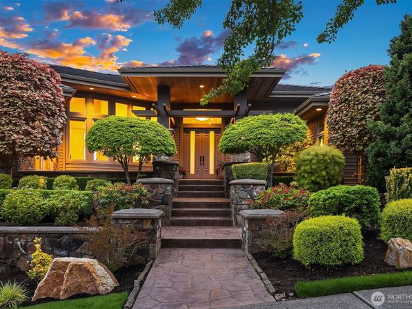 3052 NE Harrison Street, Issaquah WA 98029