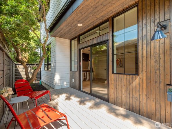12713 4th Avenue NW, Seattle WA 98177
