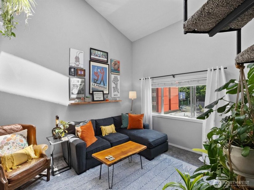 14300 32nd Avenue NE 408, Seattle WA 98125