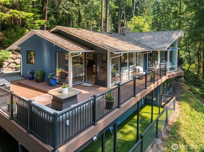 3718 130th Avenue NE, Bellevue WA 98005