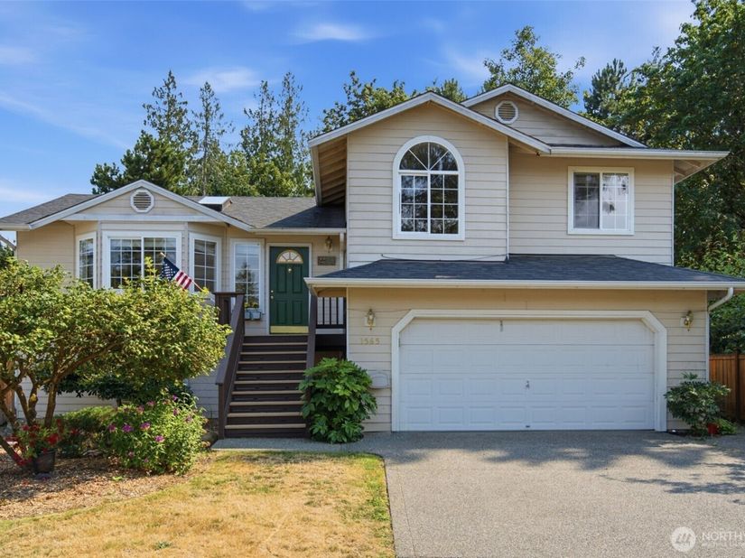 1565 Nordic Place, Poulsbo WA 98370