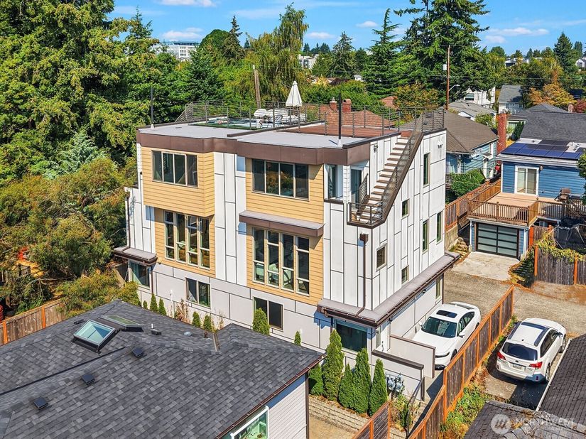 8012 20th Avenue NW, Seattle WA 98117