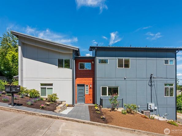 5426 31st Avenue S, Seattle WA 98108