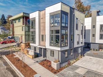3212 B S Dawson Street