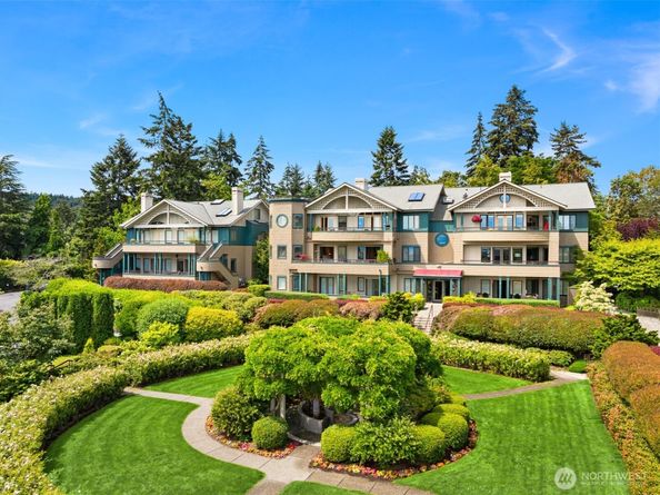 470 Wood Avenue SW 2A, Bainbridge Island WA 98110