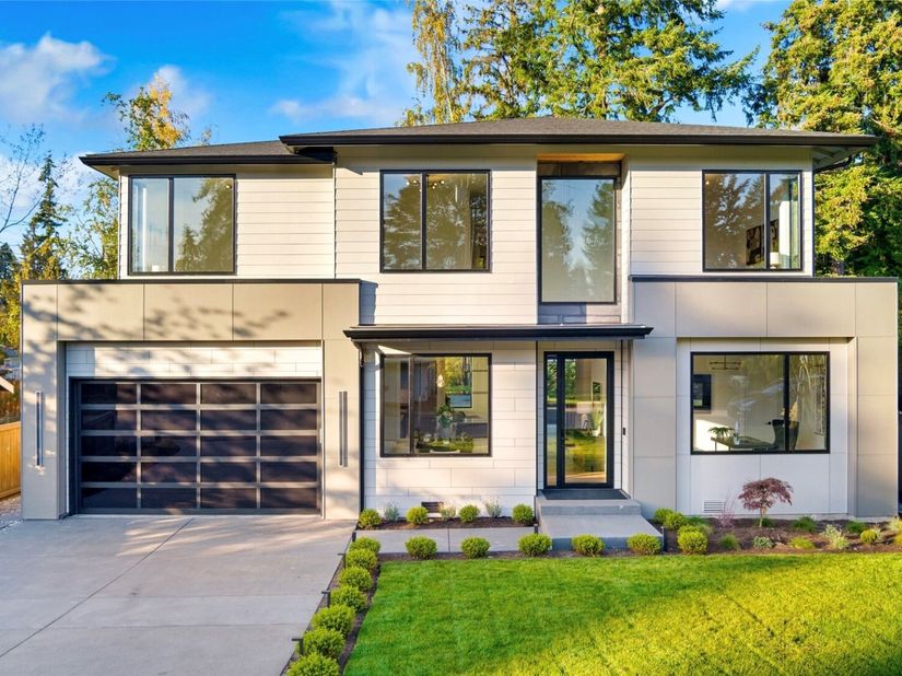 15546 SE 9th Street, Bellevue WA 98007