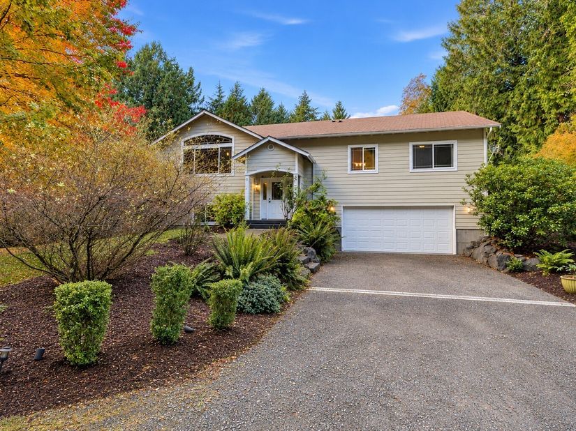 6337 SE heather Lane, Port Orchard WA 98366