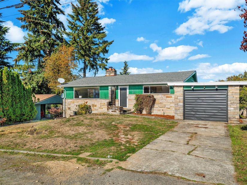 6214 S 117th Place, Seattle WA 98178