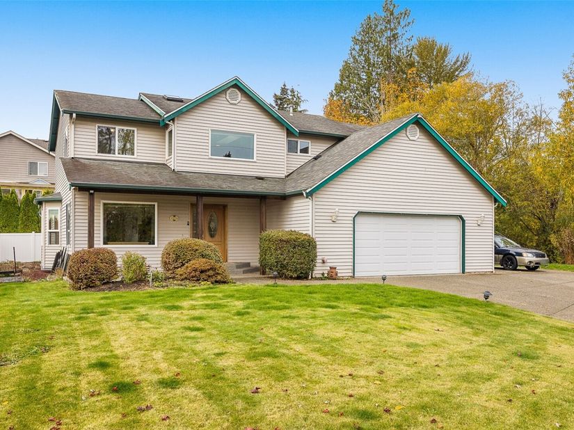 20120 32nd Avenue W, Lynnwood WA 98036