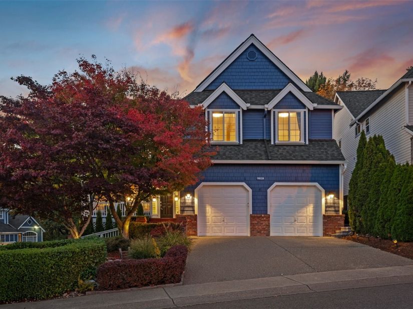 9818 S 220th Place, Kent WA 98031