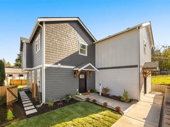 6611 Commercial Avenue
