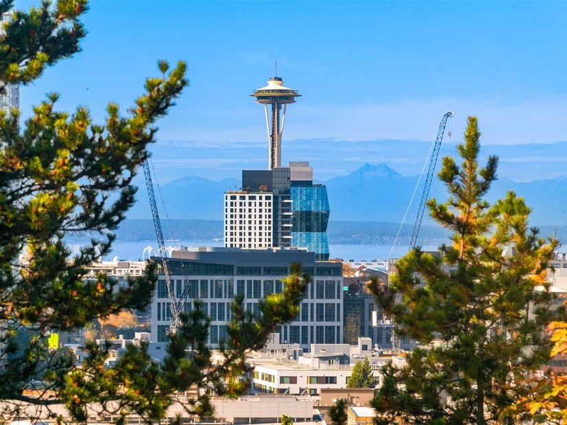 211 Summit Avenue E 403, Seattle WA 98102