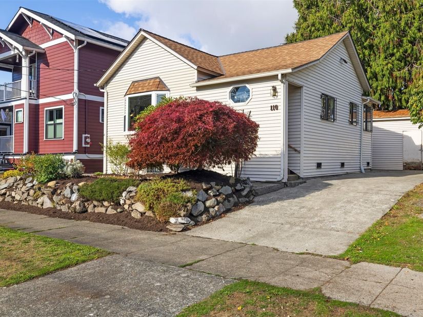 110 NE 60th Street, Seattle WA 98115