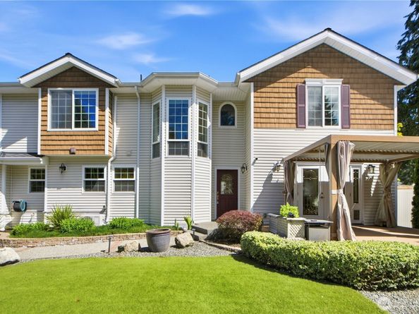 12832 NE 70th Place, Kirkland WA 98033