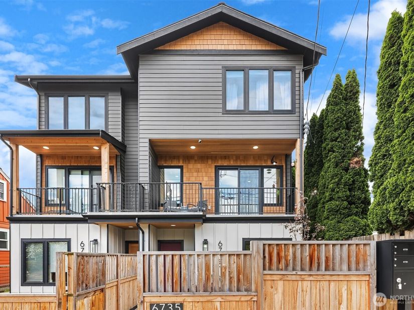 6735 11th Avenue NW, Seattle WA 98117