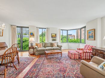 311 Greenwich Street