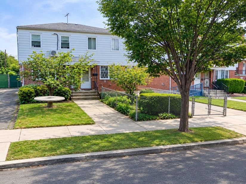 47-11 169th Street, Queens NY 11358