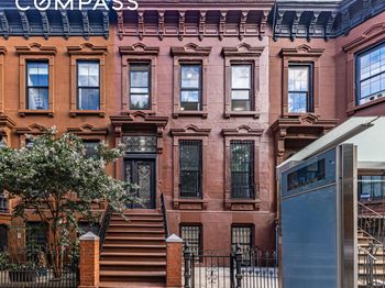 902 Lafayette Avenue