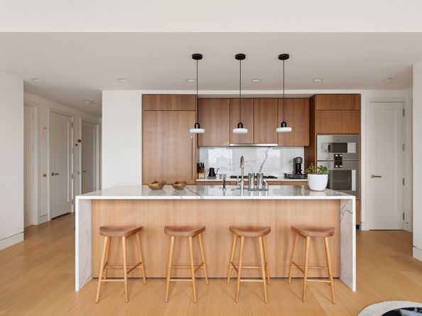 242 Broome Street 11A, New York NY 10002