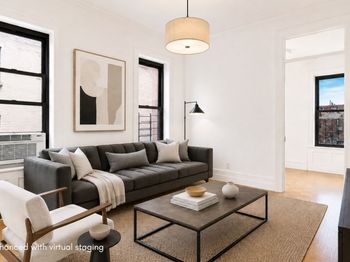 3692 Broadway