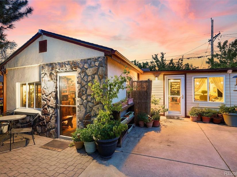 450 S Quitman Street, Denver CO 80219