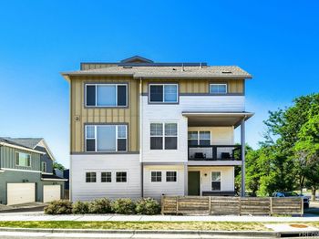 2844 Kendall Street