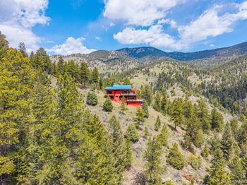 5896 Peregrine Trail