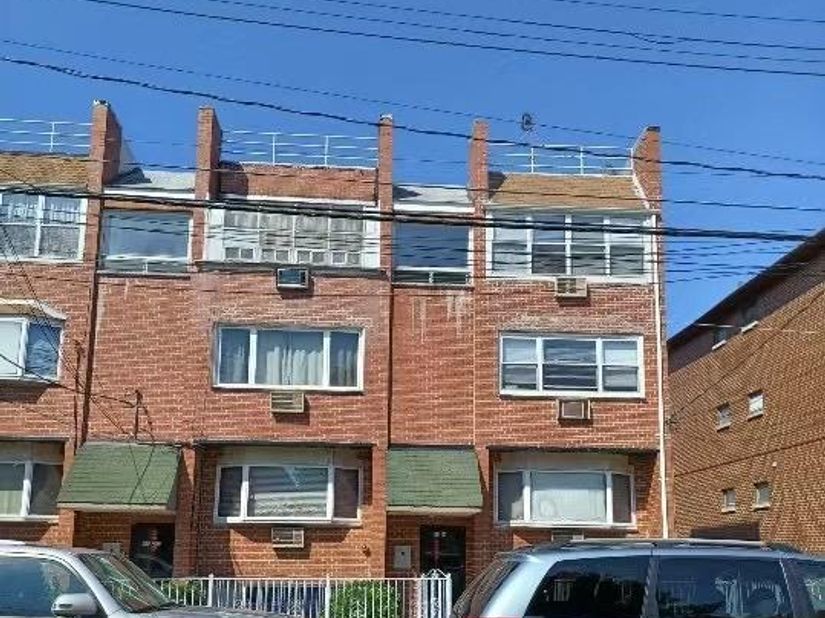4618 161st Street C4, Flushing NY 11358