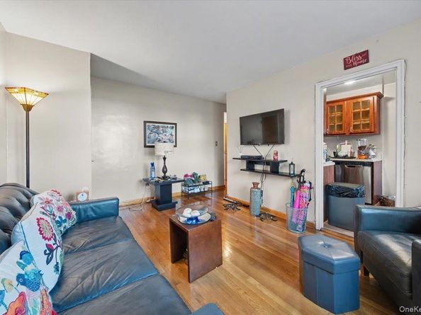 136-59 Jewel Avenue A, Flushing NY 11367